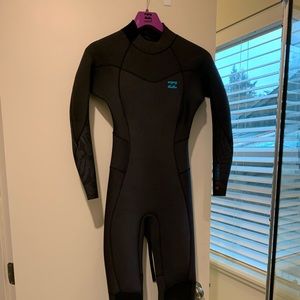 Billabong Women’s 4/3 Wetsuit